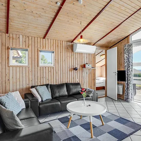 Holiday home Gorgeous In Sjolund With Wifi Hejls