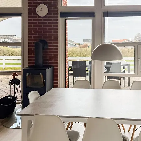 Gorgeous Home In Sjolund With Wifi
